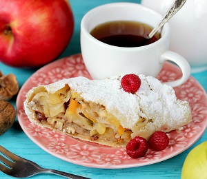 ЯБЛОЧНЫЙ ШТРУДЕЛЬ 3ХЕ